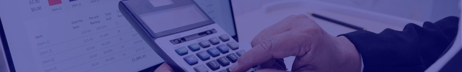 Empreendedor analisando o faturamento após ultrapassar o limite do MEI